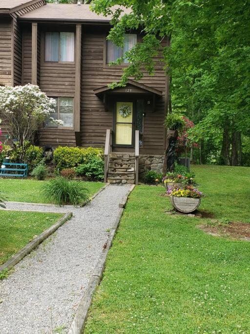 Vila J.Creek Retreat, Creekside Townhouse +1 Car Garage Maggie Valley Exteriér fotografie