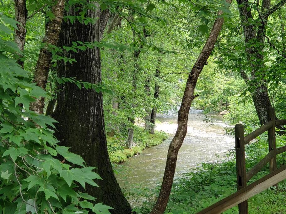 Vila J.Creek Retreat, Creekside Townhouse +1 Car Garage Maggie Valley Exteriér fotografie