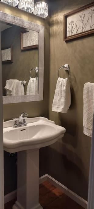 Vila J.Creek Retreat, Creekside Townhouse +1 Car Garage Maggie Valley Exteriér fotografie